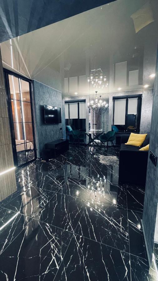 Luxury Design Apartments In The Center Of Kiev Экстерьер фото