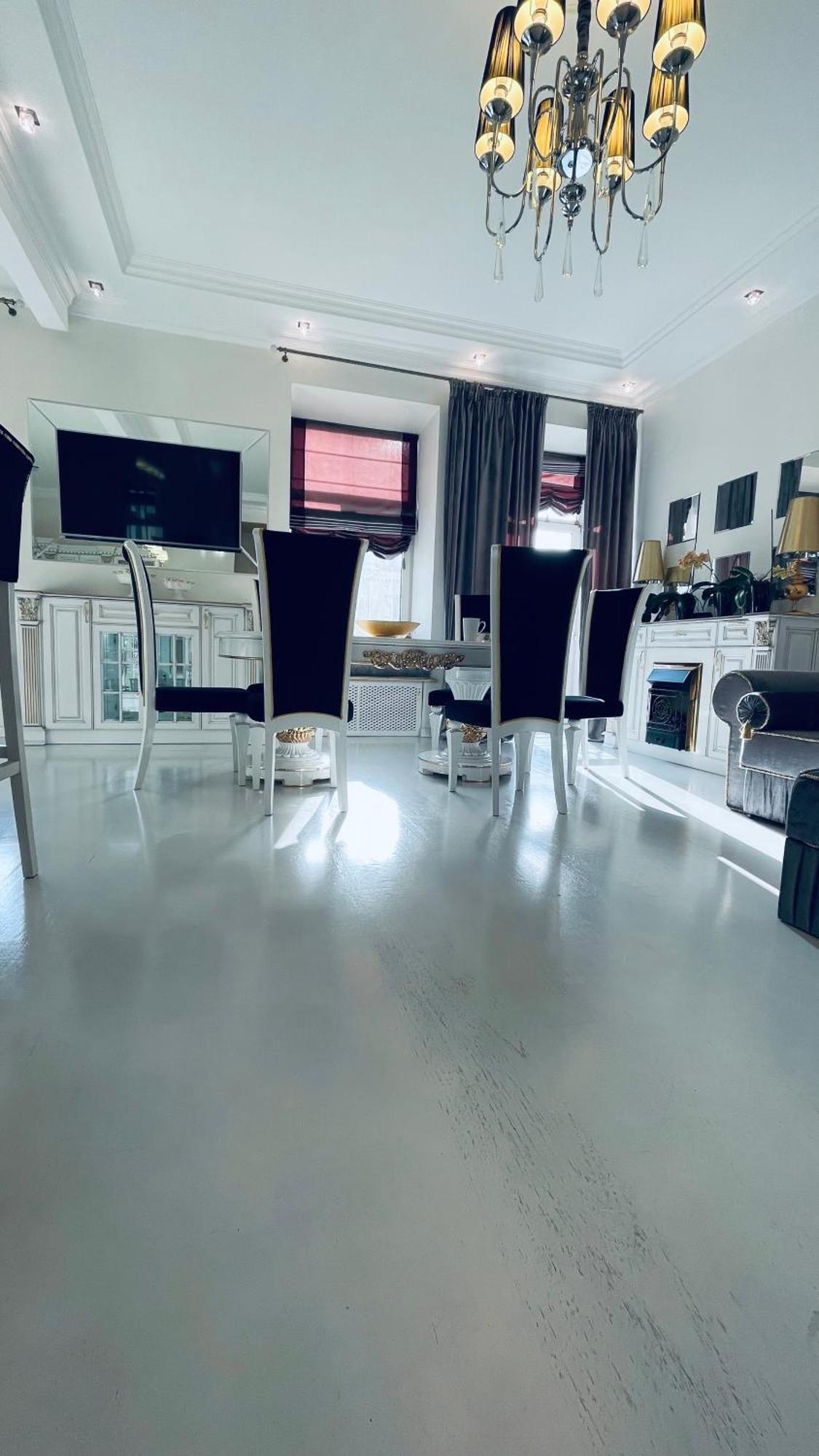 Luxury Design Apartments In The Center Of Kiev Экстерьер фото