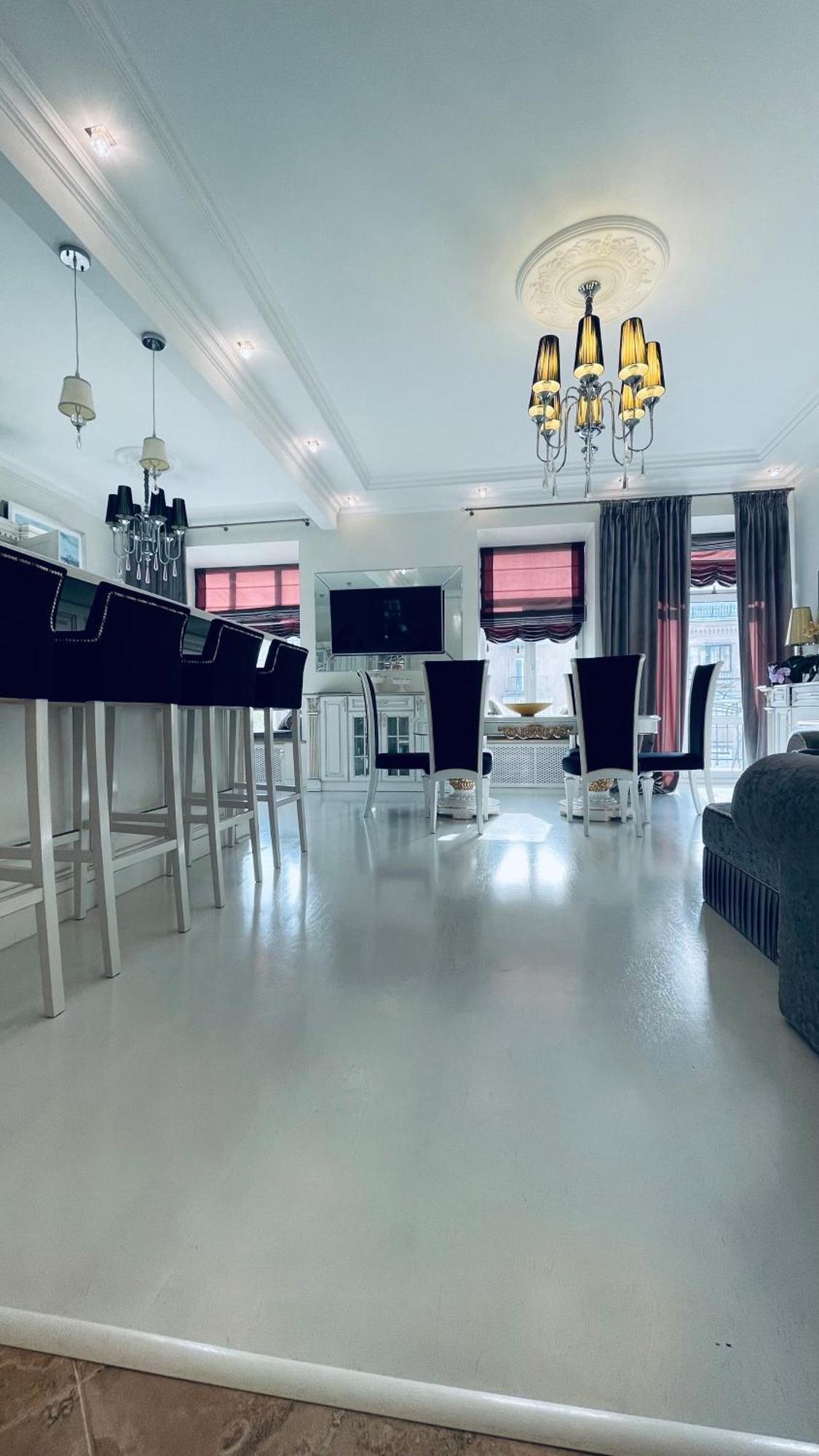 Luxury Design Apartments In The Center Of Kiev Экстерьер фото