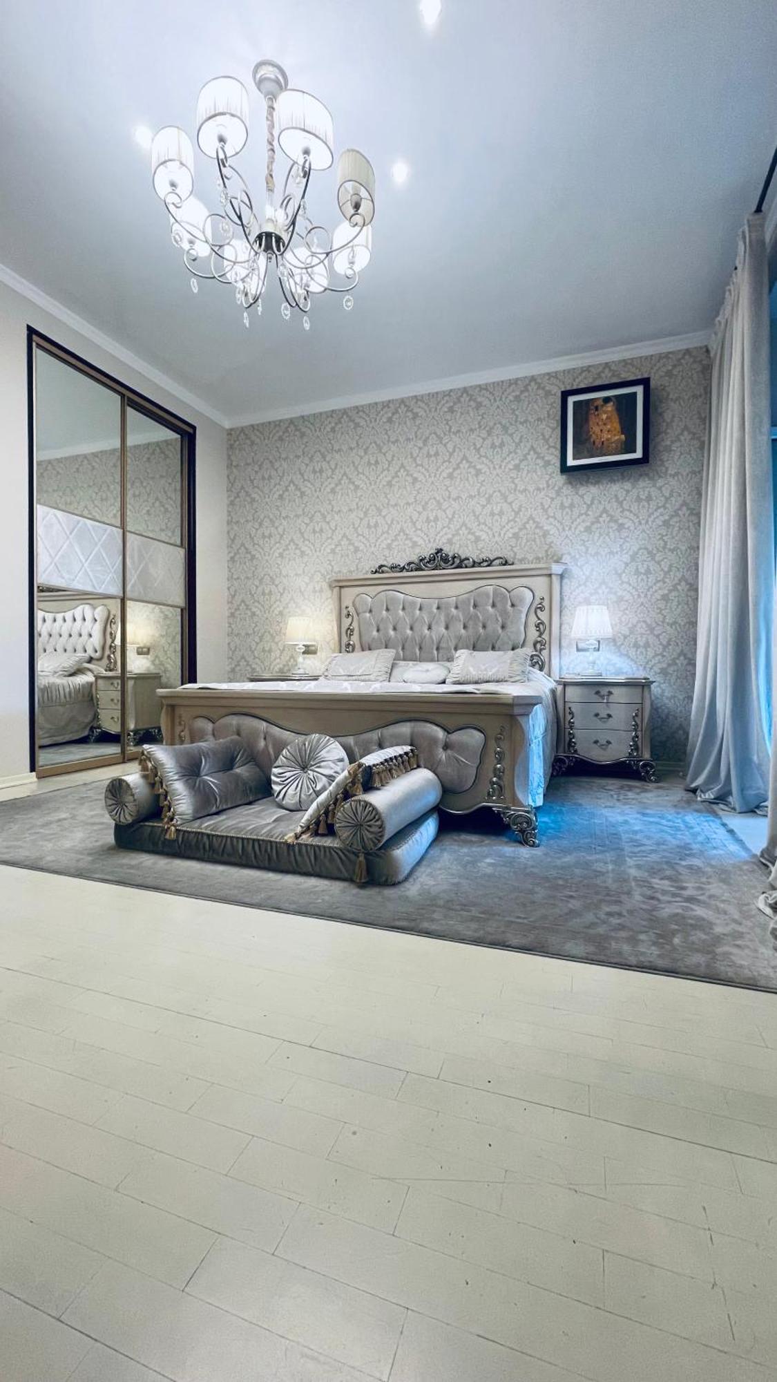 Luxury Design Apartments In The Center Of Kiev Экстерьер фото