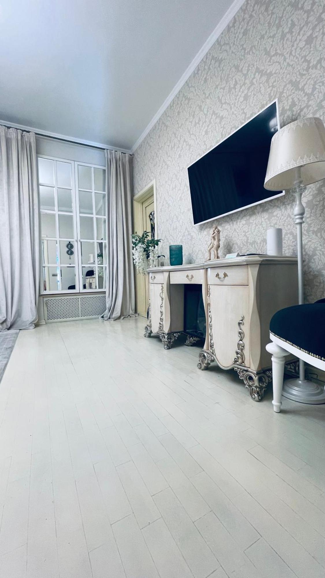 Luxury Design Apartments In The Center Of Kiev Экстерьер фото