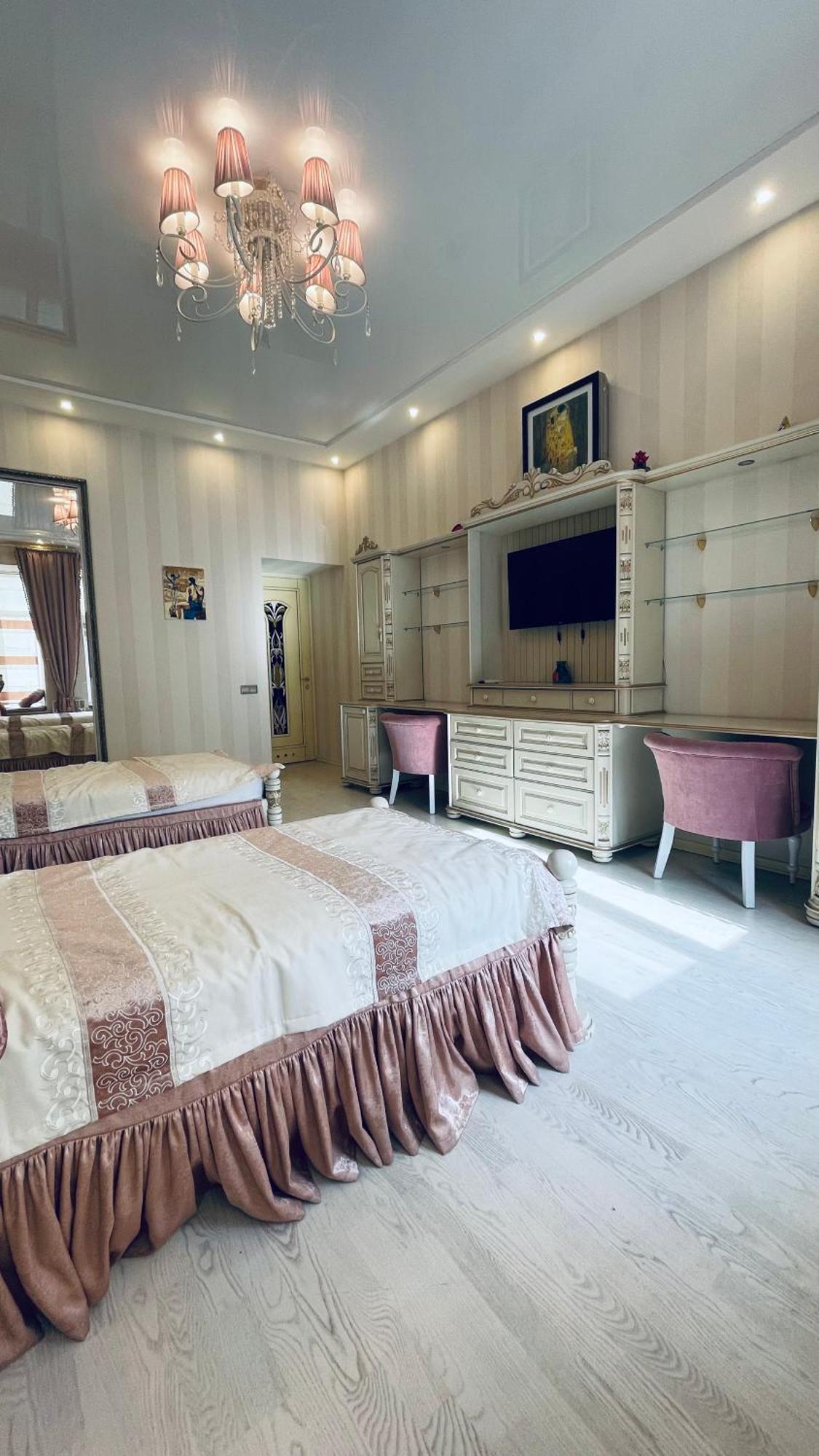 Luxury Design Apartments In The Center Of Kiev Экстерьер фото