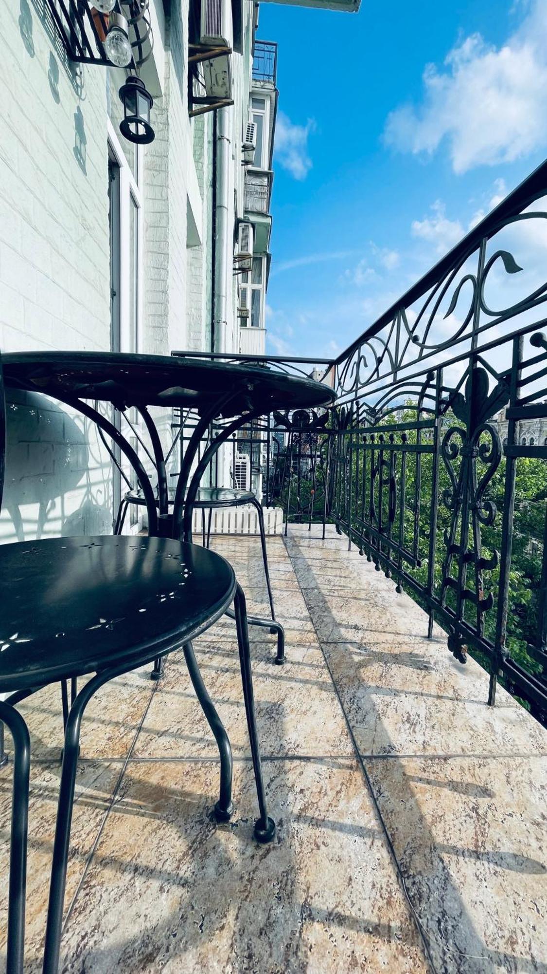 Luxury Design Apartments In The Center Of Kiev Экстерьер фото